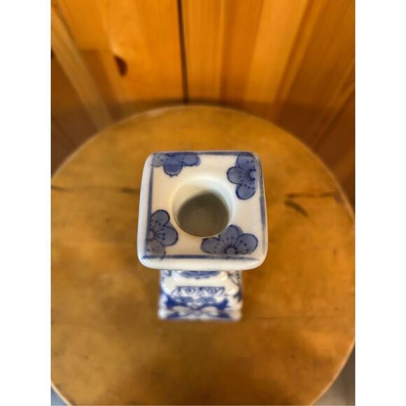 Vintage Ceramic Blue and White Single Candle Holder Home Décor (8206) - Picture 5 of 6